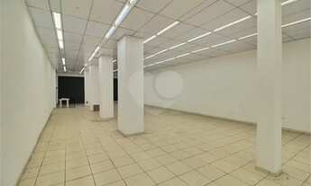 Imagem 5: Loja com 800 m² de área de venda na melhor localização comercial da Doze de Outubro na Lap