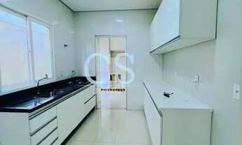 Imagem 2: Casa Térrea com 3 suites no condomínio Belvedere 1