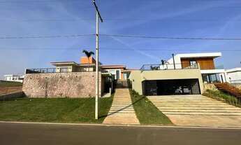 Imagem 3: Belissima casa a venda no Condomínio Riviera de Santa Cristina XIII - Paranapanema