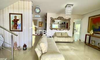 Imagem 5: Casa de condomínio para venda tem 350 metros quadrados com 4 quartos