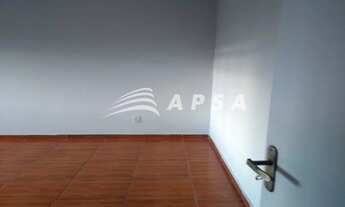Imagem 5: APARTAMENTO NA PORTUGUESA, ILHA DO GOVERNADOR. LOGO AO ENTRAR, A SALA AMPLA CONVIDA A MOME