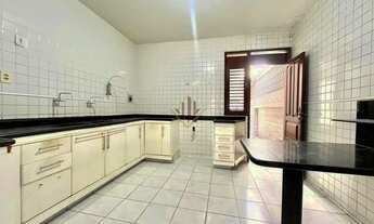 Imagem 7: Casa com Piscina, 3 Quartos, 3 Salas e Ótima Localização no Bairro dos Estados!