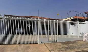 Imagem 2: Vendo casa no bairro Raiz com 3 Quartos, ampla! Pronta para morar