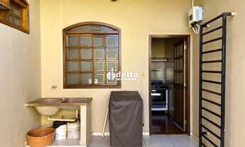 Imagem 4: Casa residencial disponível para venda no bairro Segismundo Pereira em Uberlândia-MG