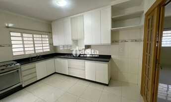 Imagem 6: Casa residencial disponível para locação bairro Morada da Colina em Uberlândia-MG