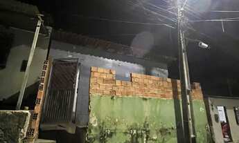 Imagem: Vende-se casa no anjo da guarda