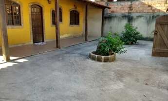 Imagem 2: Arsenal Imóveis Aluga-Casa na rua Ana Cigana com 3 quartos e quintal