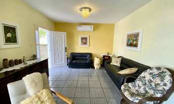 Imagem 6: Ótima Casa com vista mar, semimobiliada com 04 suítes em Coqueiros, Florianópolis