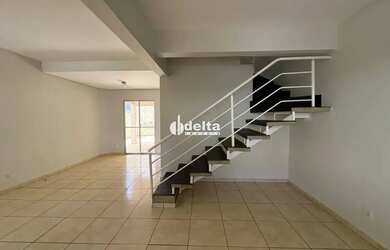 Imagem 2: Casa em condomínio com 3 quartos