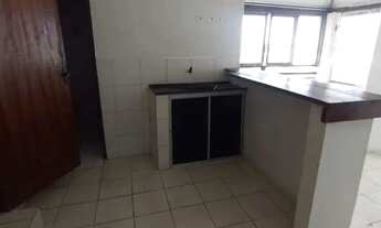 Imagem 4: Alugo apartamento studio, Rua Nina Mota, Itapuã. Com 50m², piscina no prédio. Valor Total