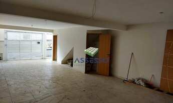 Imagem 3: Casa de 150 m², com 3 dormitórios, sendo 1 suíte com sacada, quintal amplo, 4 vagas de car