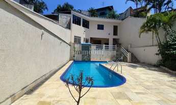 Imagem 3: CASA NA REGIÃO DA GRANJA VIANA COM 3 SUÍTES..