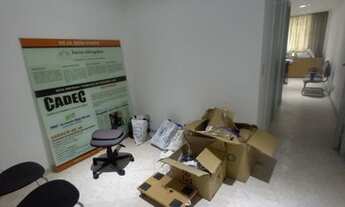 Imagem 2: Escritório para venda com 32 metros quadrados em Barra da Tijuca - Rio de Janeiro - RJ