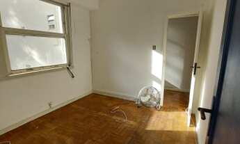 Imagem 2: Apartamento para aluguel e venda tem 75 metros quadrados com 2 quartos em Leme - Rio de Ja