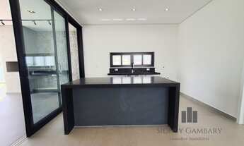 Imagem 2: Casa de condomínio para venda possui 235 metros quadrados com 3 quartos