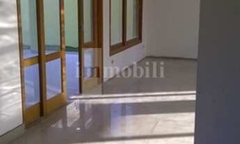 Imagem 2: Linda Casa em Cond. Fechado na Granja Viana