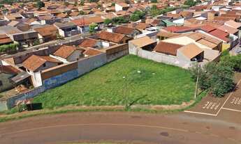 Imagem: Terreno com 614 metros quadrados em Jardim