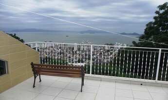 Imagem: Morro da Cruz Bela residência visão Baia