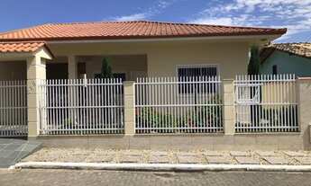 Imagem 2: Casa para venda tem 160 metros quadrados com 3 quartos em Itacolomi - Balneário Piçarras