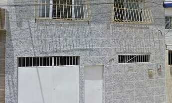 Imagem: Casa para venda com 5 quartos - 85m²