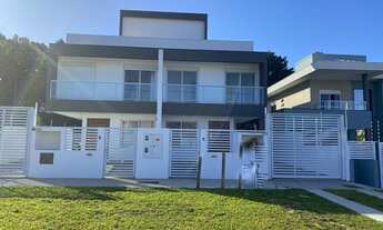 Imagem 1: Sobrado c/ 3 Dorm. - Ingleses do Rio Vermelho