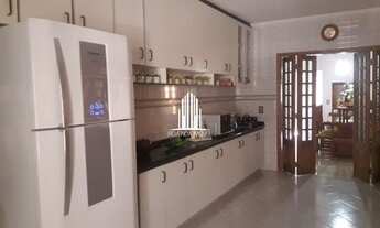 Imagem 7: Sobrado de 337m² bem localizado na Zona Oeste