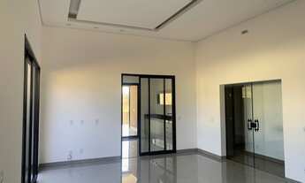 Imagem 4: Casa de condomínio térrea para venda tem 200 metros quadrados com 3 quartos