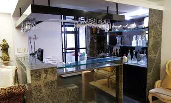 Imagem 2: ALTO PADRÃO-MEIRELES,Apt 240 m2 c/ 3 suítes 3 Vgs paralelas, 500 metros da Beira Mar