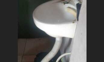 Imagem 6: Vendo ou troco Casa com 1 dormitório