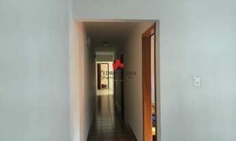 Imagem 5: Casa térrea com 3 vagas e corredor lateral na Penha