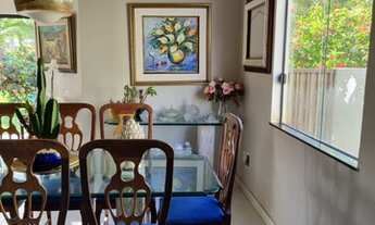 Imagem 5: Sobrado para venda possui 270 metros quadrados com 5 quartos