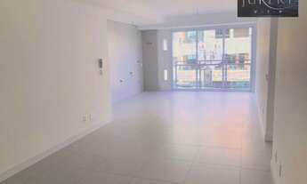 Imagem 2: Apartamento de 2 Dormitórios a 180 metros do mar em Jurerê - Florianópolis/SC