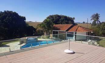 Imagem 6: Casa de condomínio para aluguel possui 750 m² com 4 quartos, piscina e churrasqueira