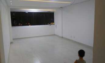 Imagem 2: Oportunidade!!<br>Excelente apartamrnto com 3 quartos + Deprndencia