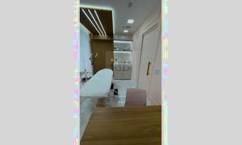 Imagem 7: OPORTUNIDADE ÚNICA Sala comercial montada para consultório, possui 75m² com decoração sofi