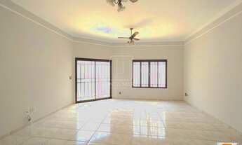 Imagem 2: Casa (térrea na rua) 4 dormitórios/suite, cozinha planejada