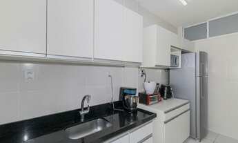 Imagem 5: VISTA MAR- DOIS QUARTOS REFORMADO COPACABANA