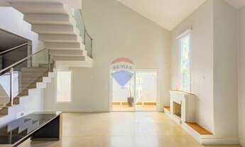 Imagem 5: Sobrado para venda possui 349 metros quadrados com 4 quartos em Jardim Aclimação - Maringá