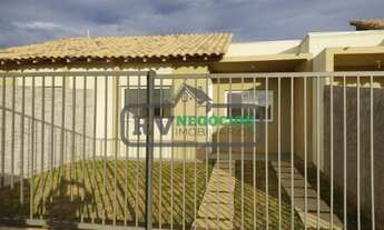 Imagem 3: T - Linda casa com 2 quartos com quintal de R$ 200.000,00 por R$ 175.000,00