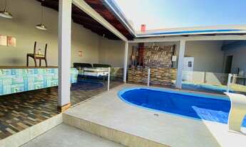 Imagem 4: Excelente casa com piscina aquecida 3 quartos 1 suite lote inteiro