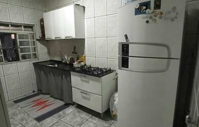 Imagem 5: Casa com dois quartos e três vagas de garagem no bairro Lagoinha