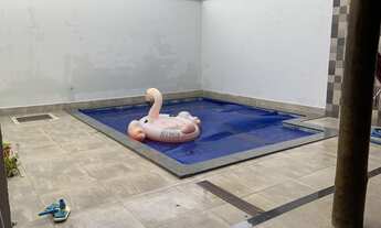 Imagem 2: Casa para venda possui 220 metros quadrados com 3 quartos em Granada - Uberlândia - MG