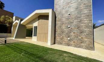 Imagem 3: Casa para venda tem 4 quartos em condomínio fechado no centro de Rio Verde Go