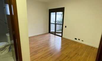 Imagem 7: Apartamento para venda possui 250 metros quadrados com 3 quartos em Aclimação - São Paulo