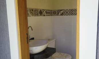 Imagem 5: Casa de 3 qts (1 suite), sala, banheiro, cozinha, área de churrasqueira, garagem