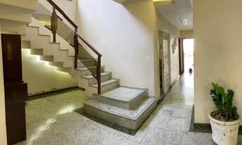 Imagem 2: Linda Casa, acabamento luxo 400m², com 4 quartos em excelente localização no Bairro etícia