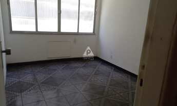 Imagem 5: Oportunidade na porta do metrô na Tijuca!