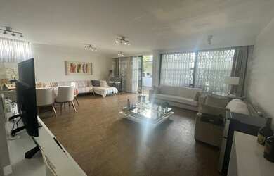 Imagem 4: Casa assobradada à venda 300m², 3 dormitórios 2 vagas