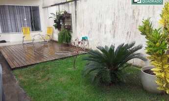 Imagem 4: Ótima casa duplex com quintal!