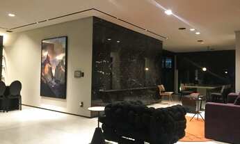 Imagem 2: Casa de alto padrão com 4 suítes em Condomínio no Bairro Sim